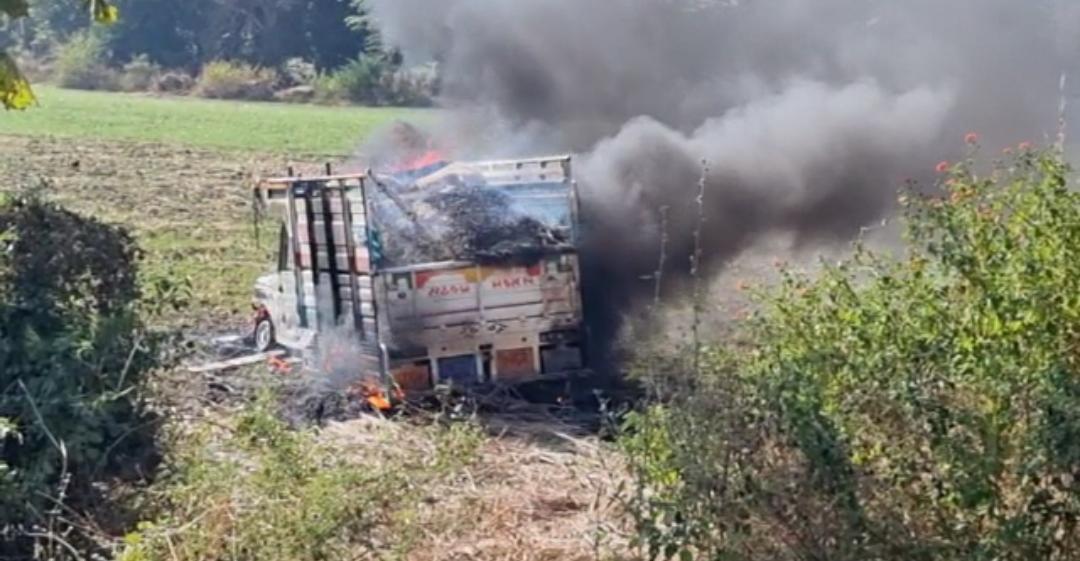 जिंदगी तो बेवफा है ,एक दिन ठुकराएगी