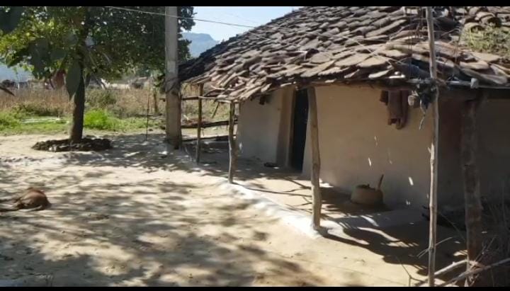 दगना के दो मामले में तीन की सेवा समाप्त कई अधिकारीयो को नोटिस जारी