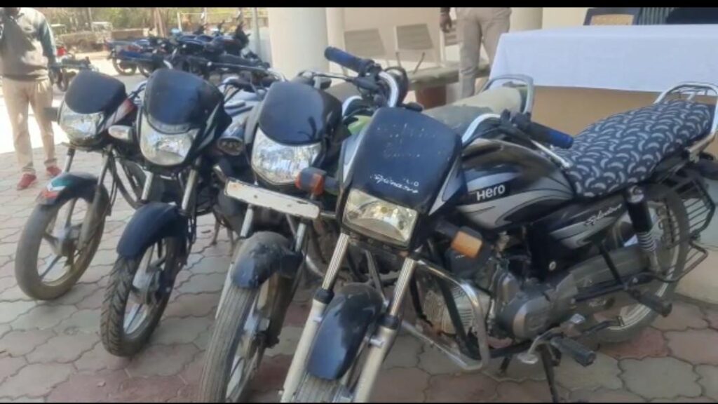 तीस लाख की दो क्विंटल अफीम बरामद पुलिस ने एक को गिरफ्तार किया